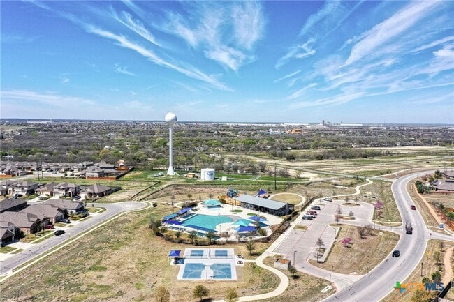 Building Photo - 748 Nautical Lp