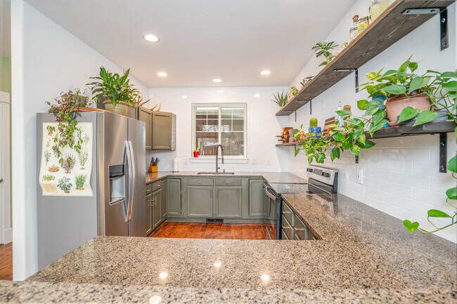 Building Photo - 2218 Gallatin Green Blvd