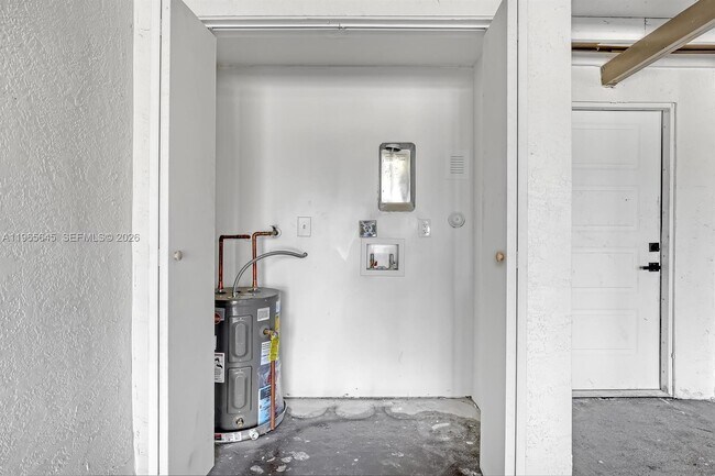 Building Photo - 802 S M St