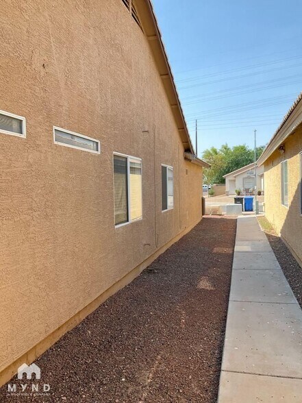Building Photo - 6030 W Pueblo Ave