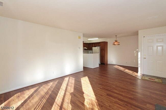 Building Photo - 87 Mayfield Rd