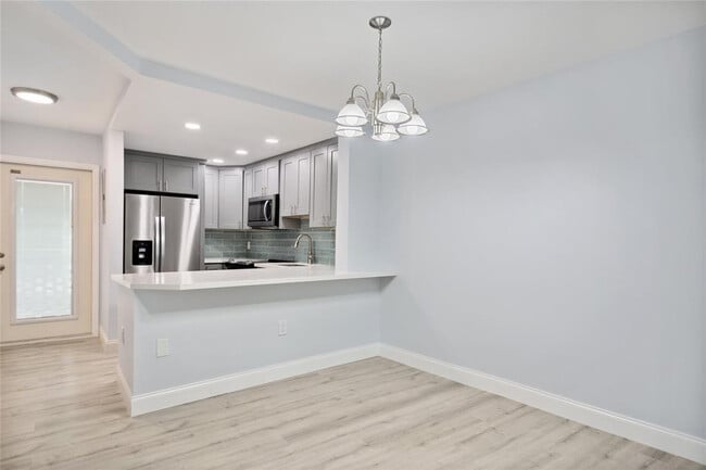 Building Photo - 2731 NE 14th Street Causeway