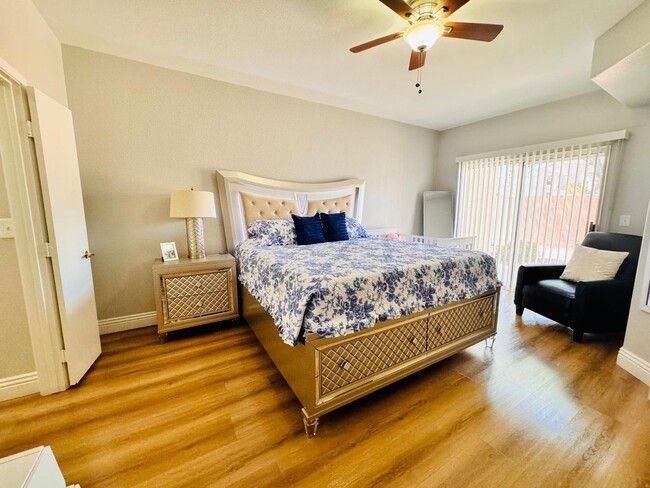 Building Photo - Charming 2BR Townhome in Las Vegas
