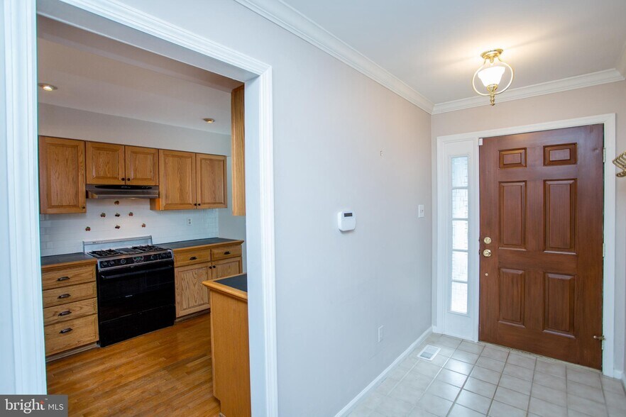 Building Photo - 9 Sturbridge Ct