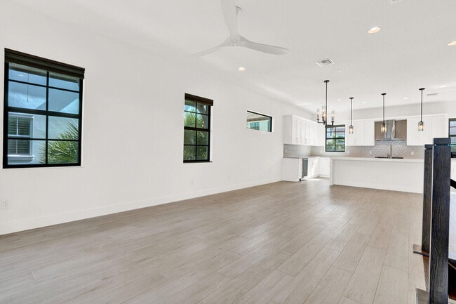 Building Photo - 12711 Machiavelli Way