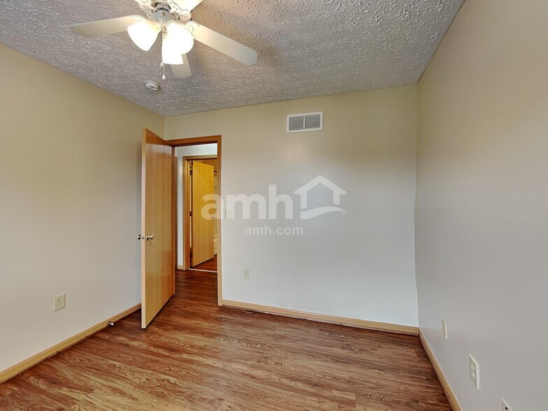 Building Photo - 6766 Eddleston Ct