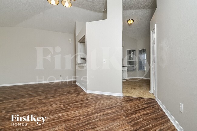 Building Photo - 12101 Feldwood Creek Ln