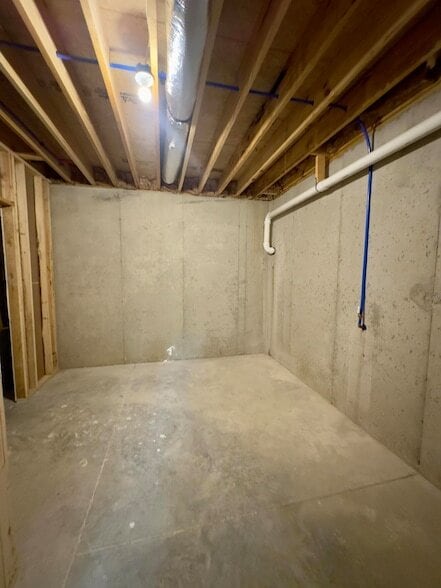 Building Photo - 540 Ryan Dr