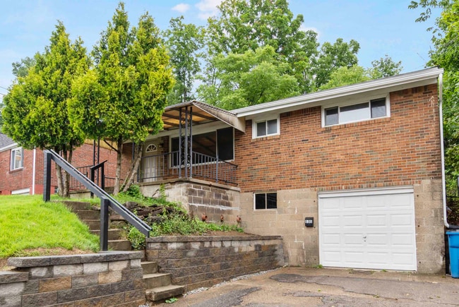 Building Photo - 133 S Joslyn Dr