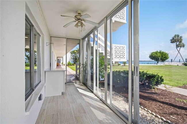 Building Photo - 765 John Ringling Blvd