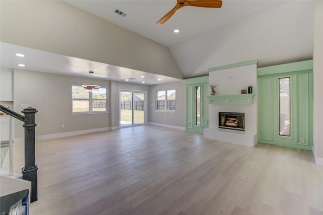 Building Photo - 1901 Canyon Creek Ct