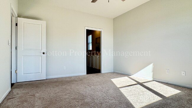 Building Photo - 441 Tributary Cir