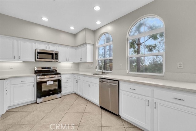 Building Photo - 702 Terra Bella