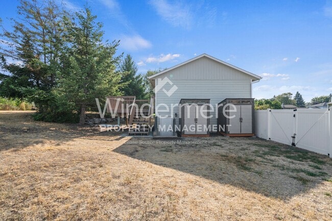 Building Photo - 4-Bedroom 2 Full Bath Home In The Valley -...