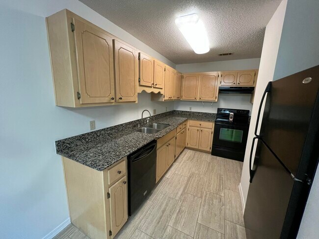 Building Photo - 71 Olde Cypress Cir NW