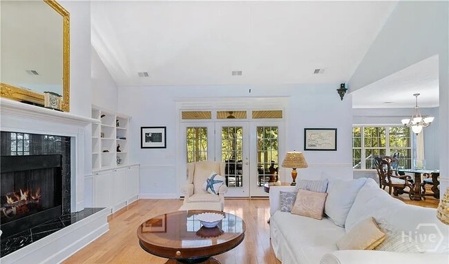 Building Photo - 259 Kelsall Dr