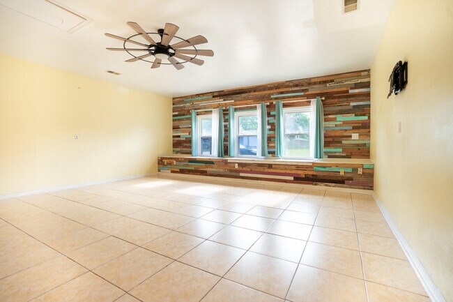 Building Photo - 86 Schooner Ln