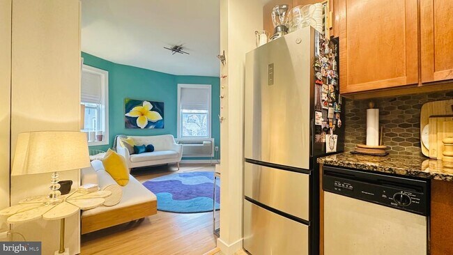 Building Photo - 1816 Kalorama Rd NW