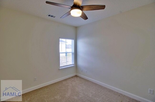 Building Photo - 805 Meloney Dr