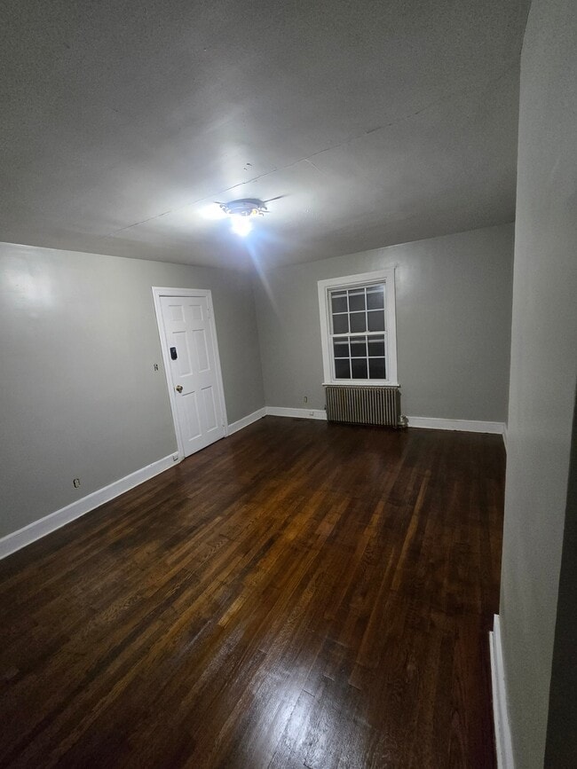 Building Photo - 609 Cooke St