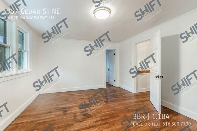 Building Photo - 357 Cedar St NE