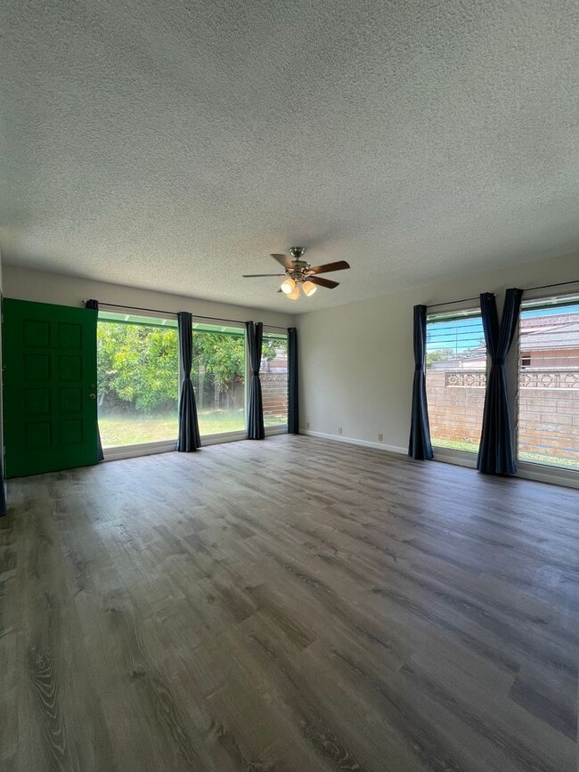 Building Photo - 282 Lunalilo Home Rd