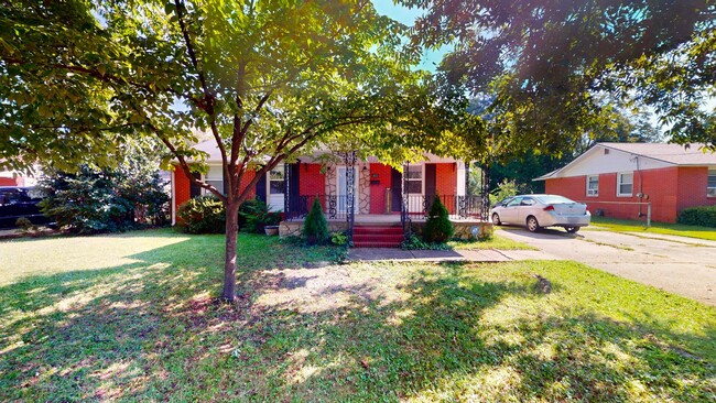 Primary Photo - Fully Renovated 3 Bedroom GEM close to sho...