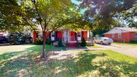 Building Photo - Fully Renovated 3 Bedroom GEM close to sho...