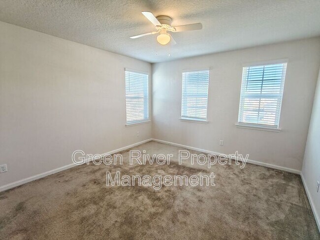 Building Photo - 5138 Sawmill Pt Wy