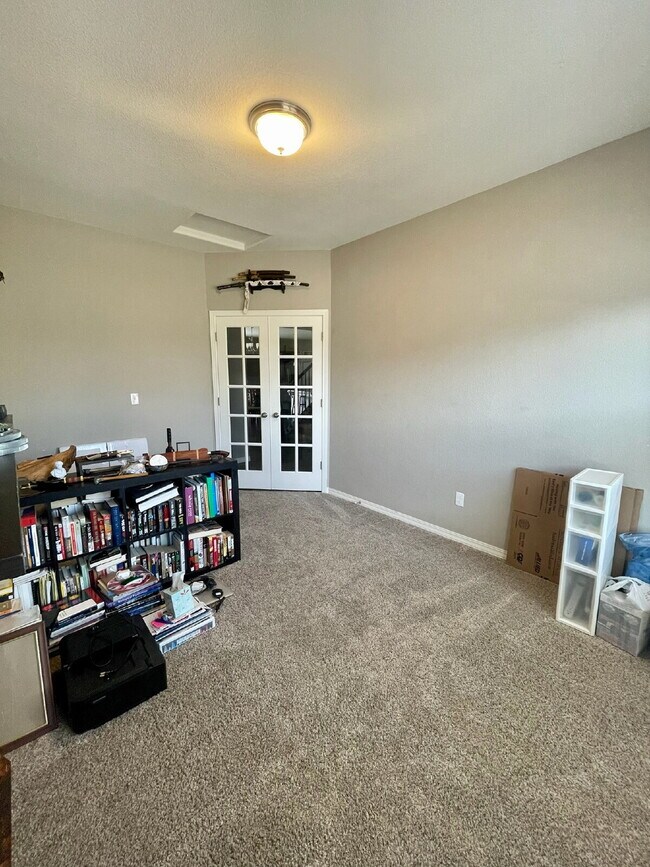 Building Photo - Charming Corner-Lot Home with Office, Fire Pit and Solar Panels on Primavera Lane, Fountain, CO!