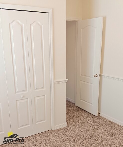 Building Photo - 5346 Peach Blossom Blvd