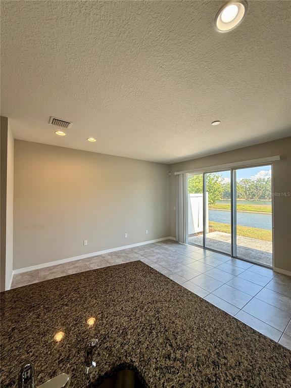 Building Photo - 7944 Evergreen Creek Ct