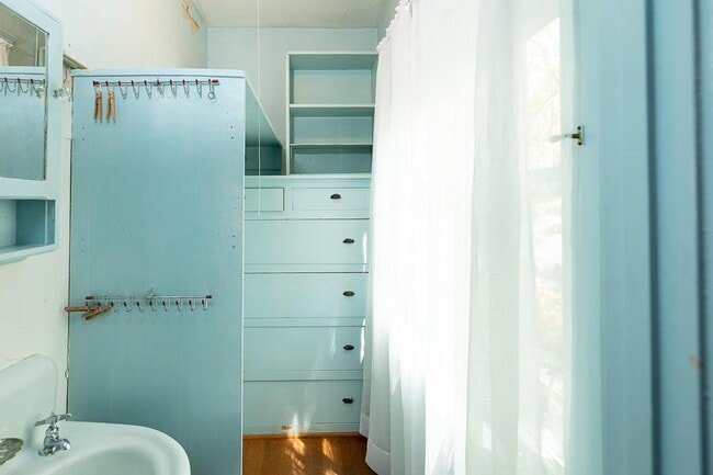 Building Photo - Spacious 3BR Home near parks & shops in North Berkeley