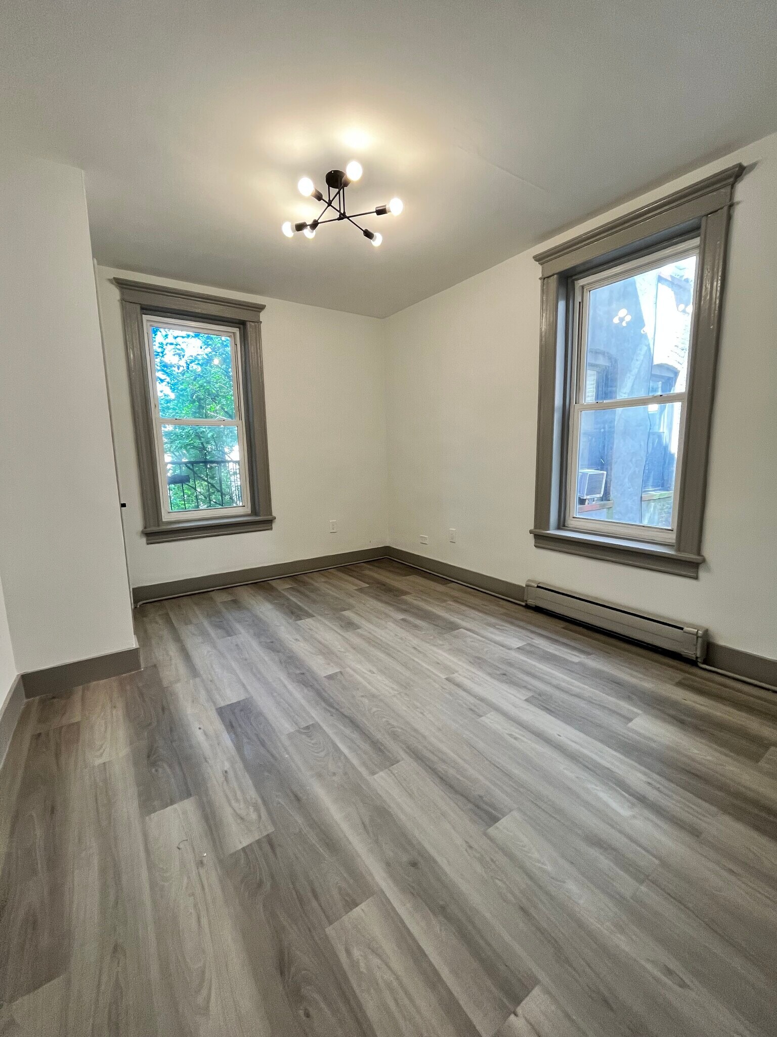 83 Bostwick Ave 4 - 76 Bostwick Ave