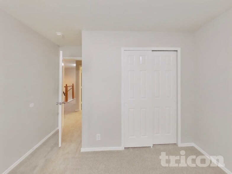 Building Photo - 517 Zapata Cir