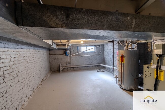 Building Photo - 2314 Jefferson St