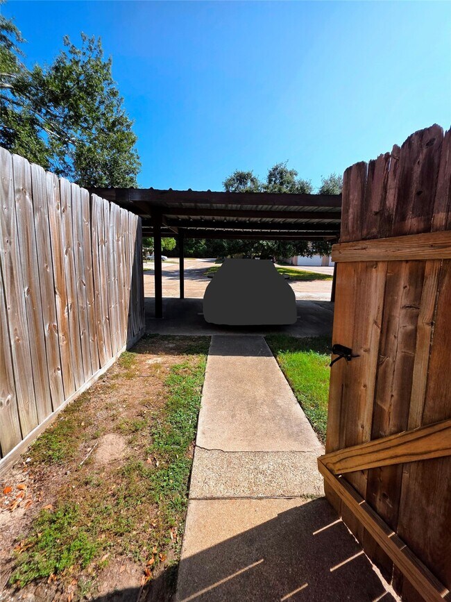 Building Photo - 1969 Country Village Blvd