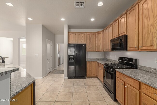 Building Photo - 42374 W Avella Dr