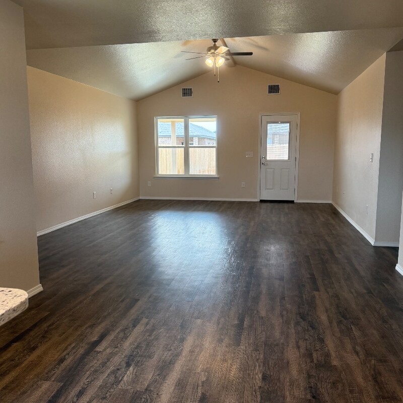 Building Photo - 10504 Admire St