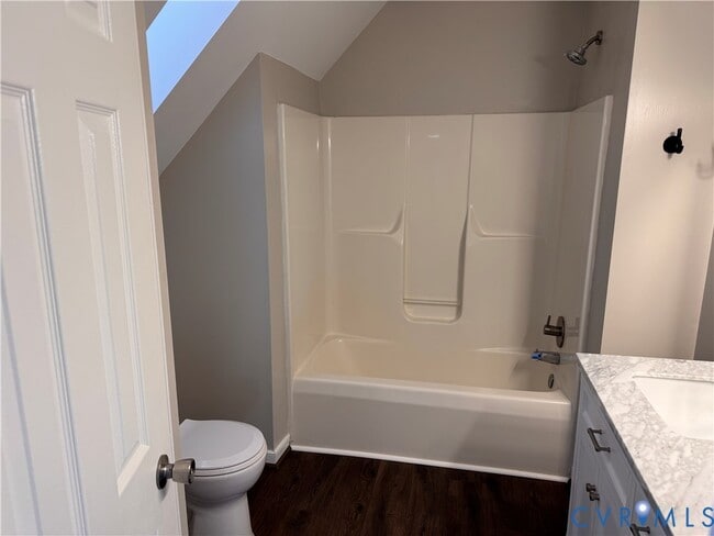 Building Photo - 6162 Retreat Hill Ln