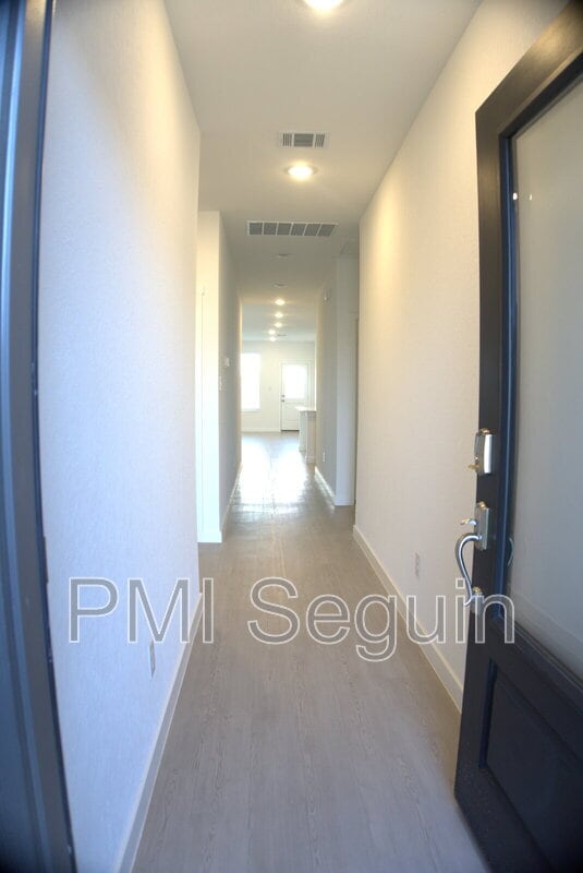 Building Photo - 8965 Gila Rdg