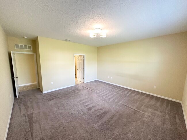 Building Photo - 6 Prince Eric Ln