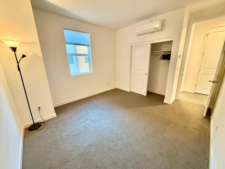 Building Photo - 6050 Dublin Blvd