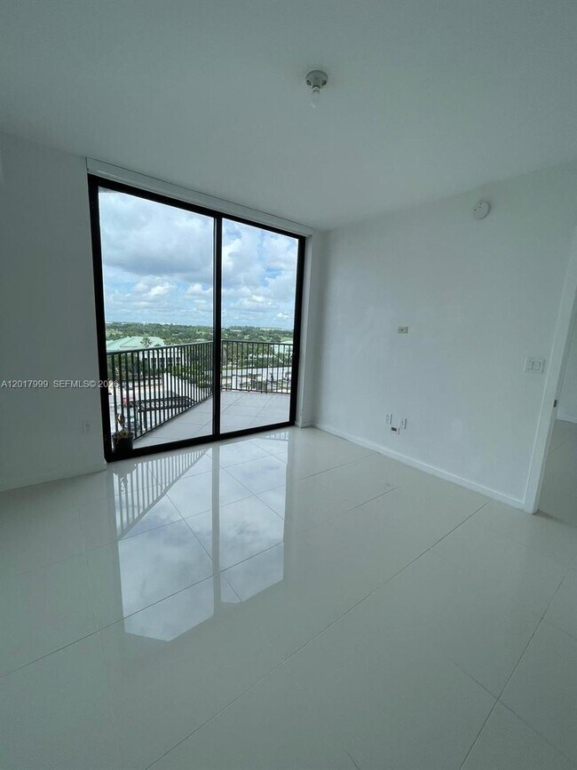 Building Photo - 5300 Paseo Blvd
