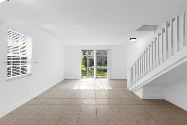Building Photo - 1440 Coronado Rd