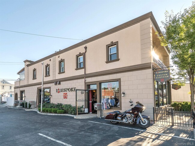 Building Photo - 49 Glen Head Rd