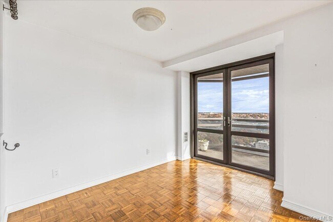 Building Photo - 112-01 Queens Blvd