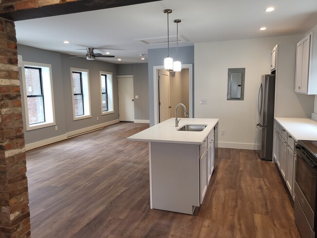 Building Photo - 2173 Professor Ave