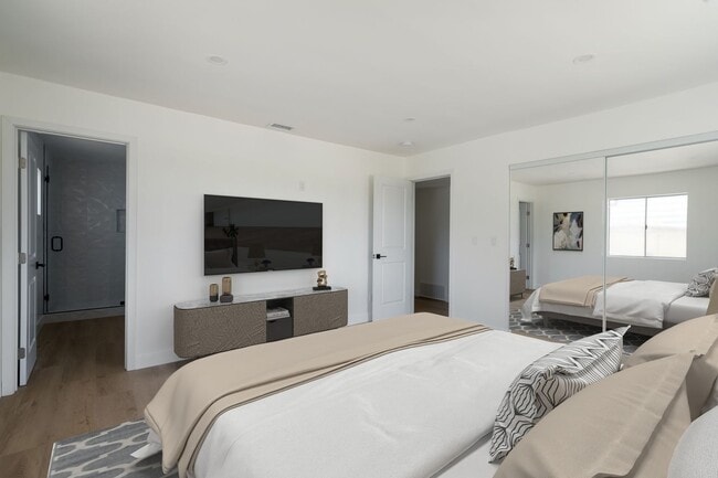 Building Photo - Central air conditioning!