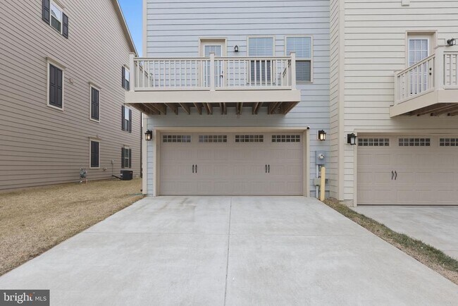 Building Photo - 18091 Red Cedar Rd